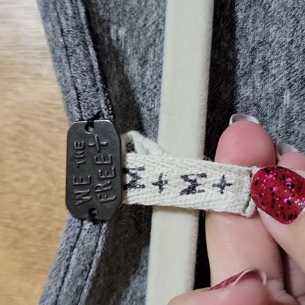 FREE PEOPLE  WE THE FREE CLOUD NINE TEE LONG SLEEVE TEE WATERFALL - Picture 6 of 6